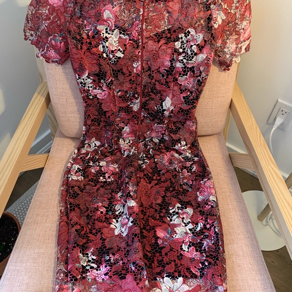 *SOLD* Paper Dolls Bardot Floral Midi Dress - Picture 6 of 7